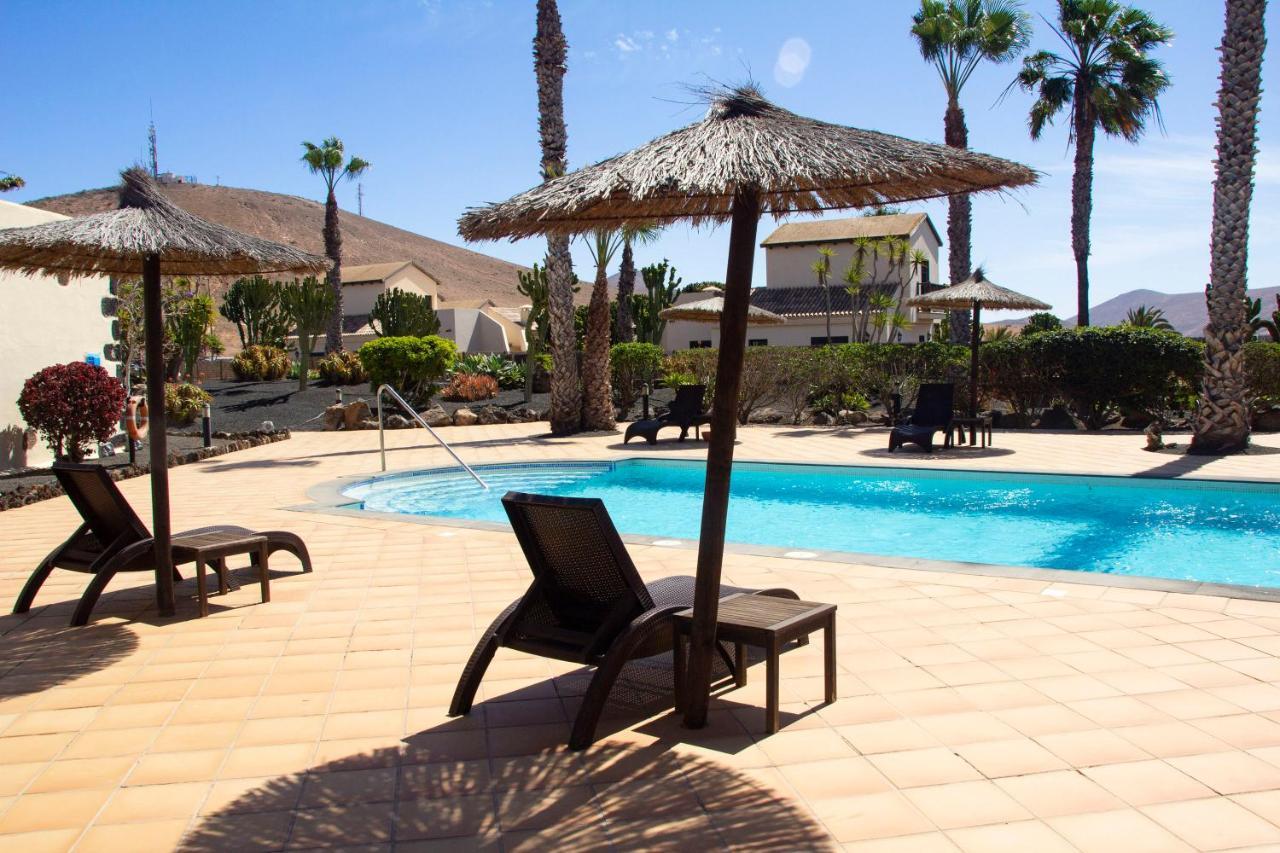 Villas Oasis Casa Vieja La Oliva Exterior foto